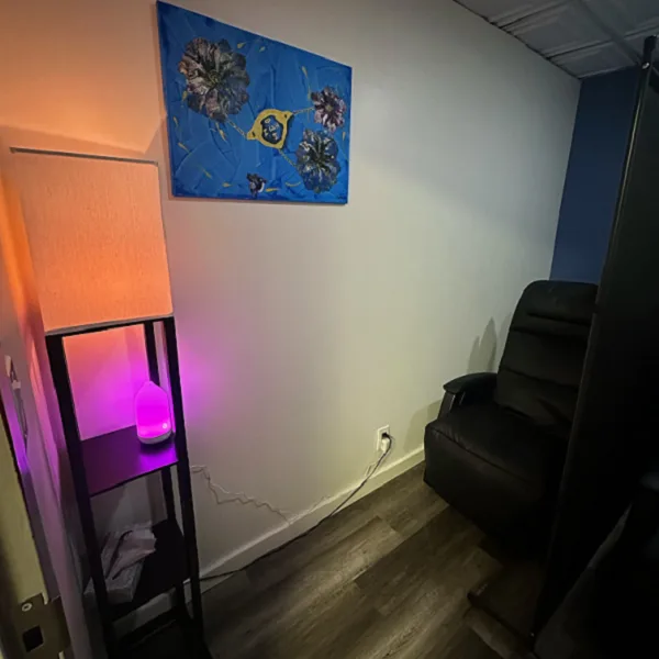 Chiropractic Works Massapequa office